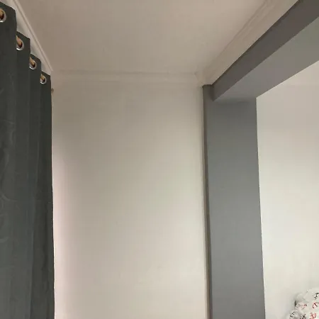 Martsaras Piscina Sardina アパート