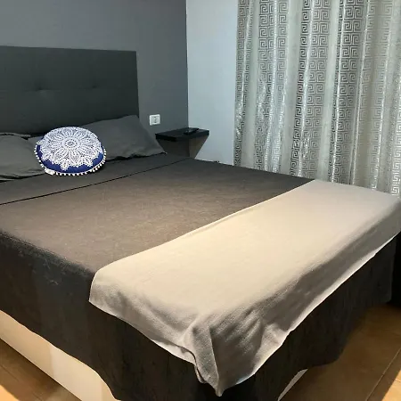 Martsaras Piscina Sardina アパート *